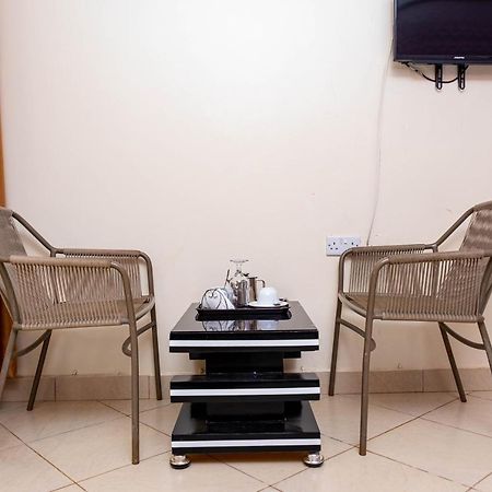 אנטבה Airport Unique Hotel מראה חיצוני תמונה