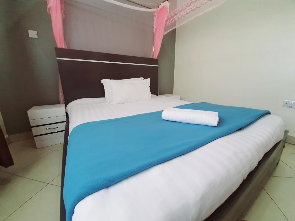 אנטבה Airport Unique Hotel מראה חיצוני תמונה